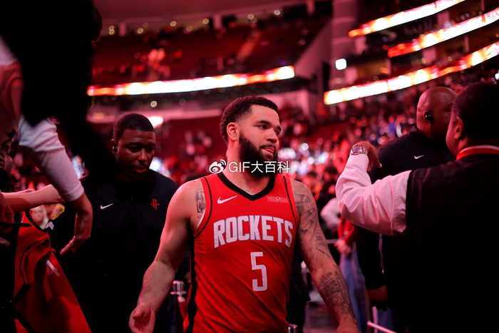 爱游戏平台体验-范弗里特有望提前复出，火箭迎季后赛强心剂！目前火箭最缺的人|谢泼德|纽约尼克斯队|弗雷德·范弗里特|休斯敦火箭队|nba_新浪体育_新浪新闻
